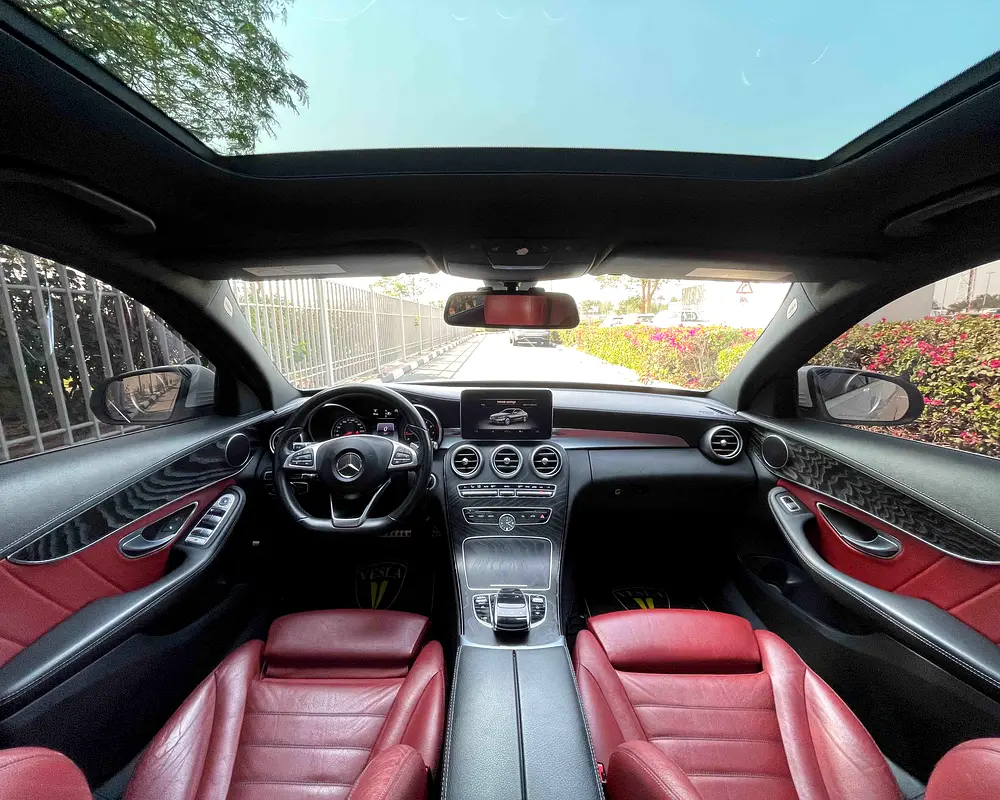 AMG PACKAGE / RED LEATHER + SUNROOF + NAVIGATION + LANE ASSIST + CRUISE CONTROL + AUTO PARK / GCC - Image 16