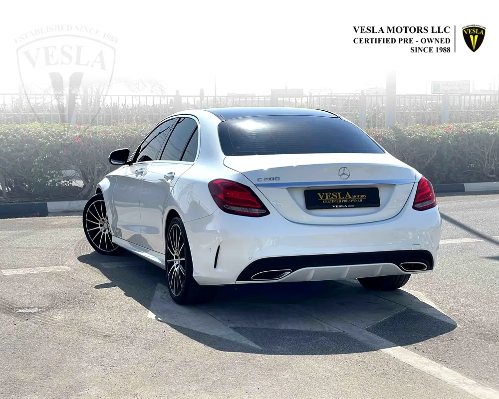 AMG PACKAGE / RED LEATHER + SUNROOF + NAVIGATION + LANE ASSIST + CRUISE CONTROL + AUTO PARK / GCC - Image 7