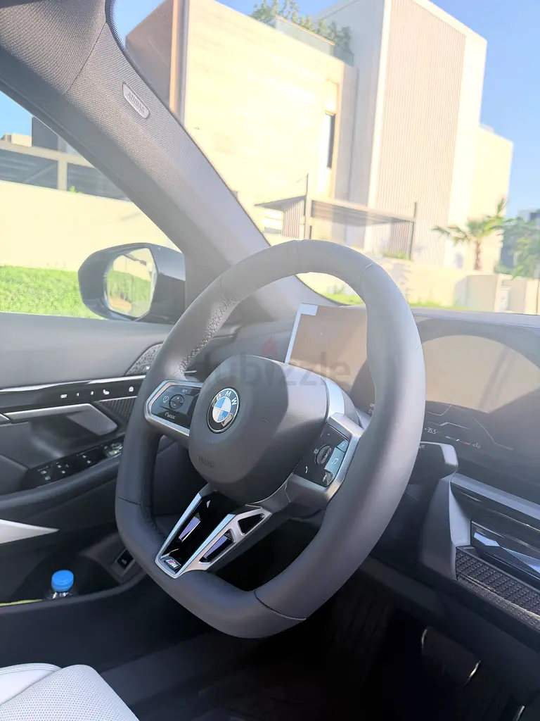 BMW 5-Series 530i M-Kit 2026 GCC Specs - Image 6