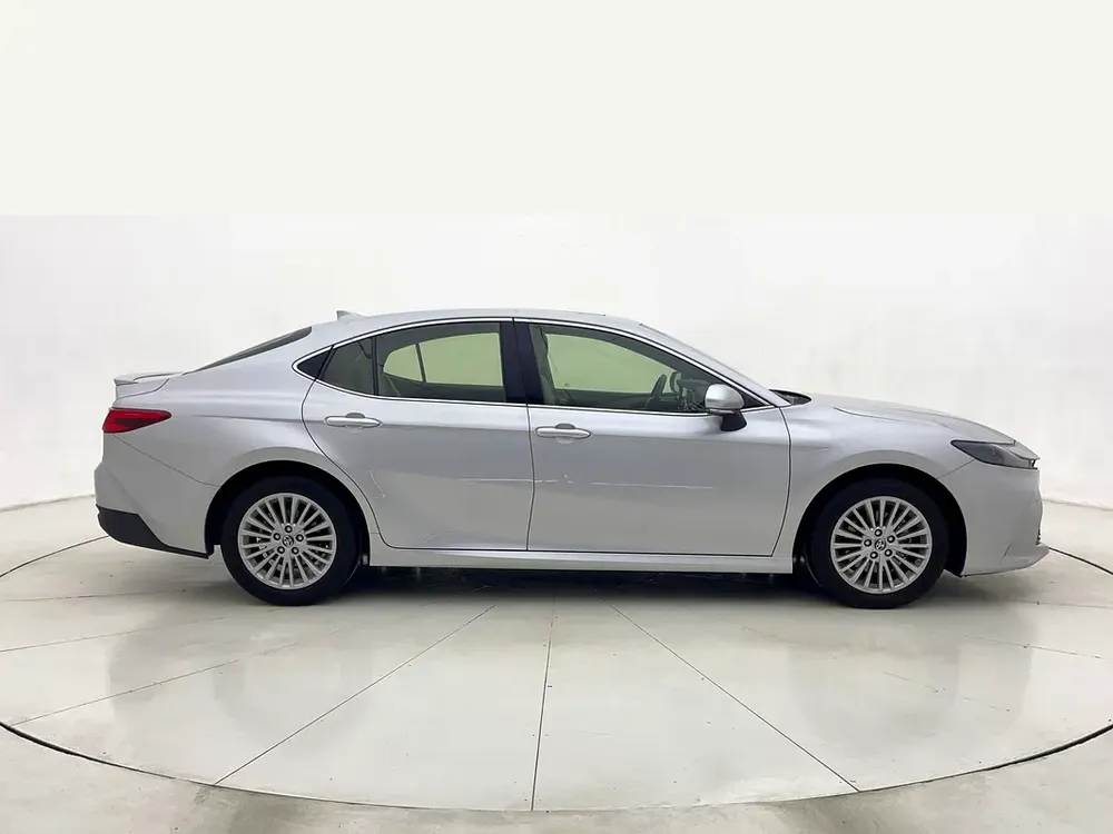 AED 1,477/month | 0 DP | Manufacturer Warranty | Service History | 30 Day Return | TOYOTA CAMRY 2025 - Image 5