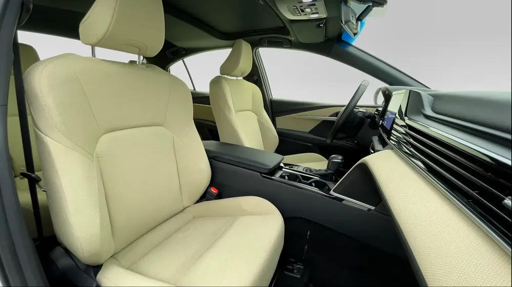 AED 1,477/month | 0 DP | Manufacturer Warranty | Service History | 30 Day Return | TOYOTA CAMRY 2025 - Image 6
