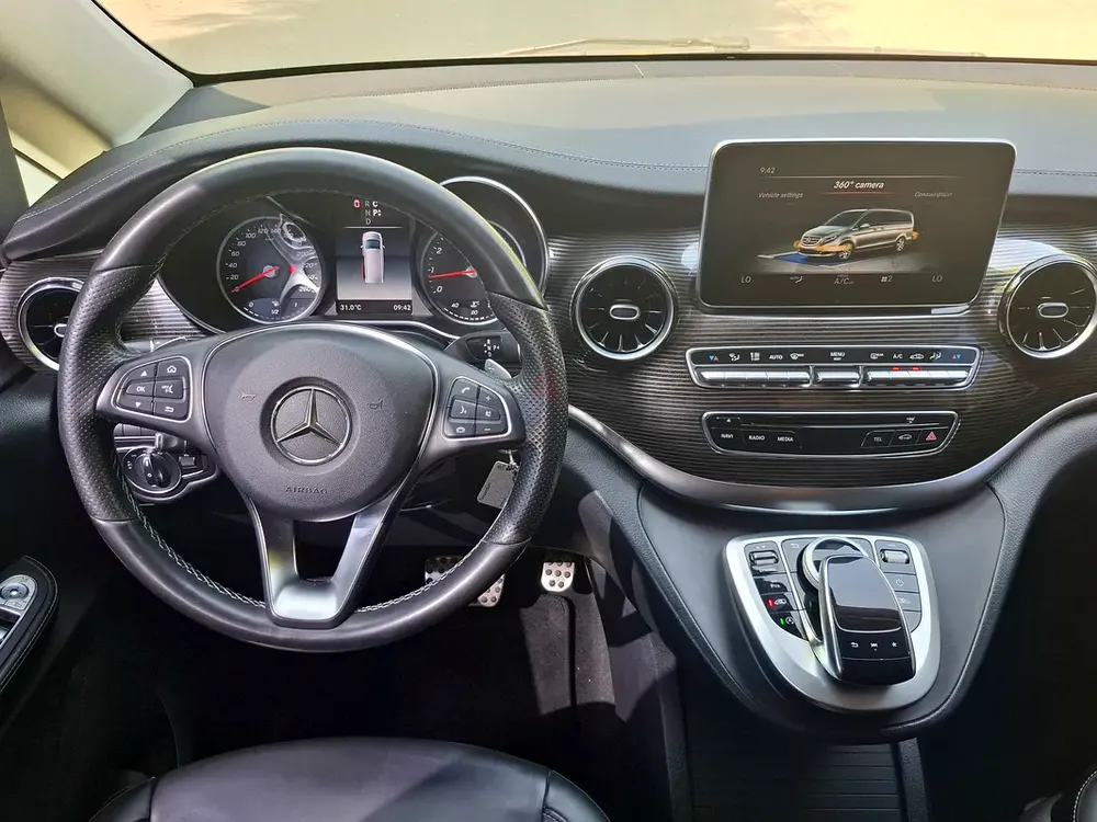AED 1672/month | 2020 Mercedes-Benz V-Class V 250 | GCC Specs | Ref#379291 - Image 10