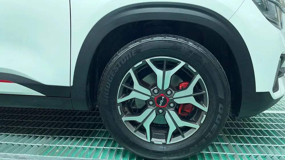 AED 942/month | 0 DP | Manufacturer Warranty | Service History | 30 Day Return | KIA SELTOS 2023 - Image 12