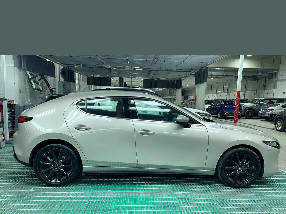 AED 1,362/month | 0 DP | Manufacturer Warranty | Service History | 30 Day Return | MAZDA 3 2025 - Image 5