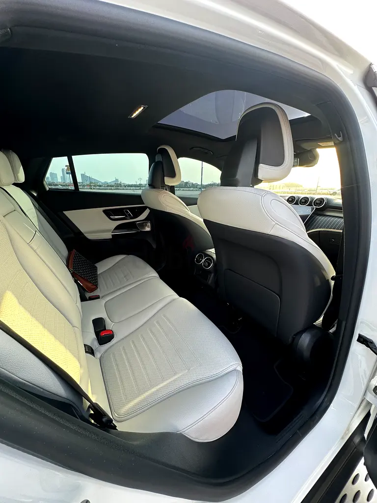 Mercedes GLC 300 AMG 4MATIC 2024  Korean Specs  Perfect condition | مرسيدس GLC 300 Coupe 4Matic - Image 13