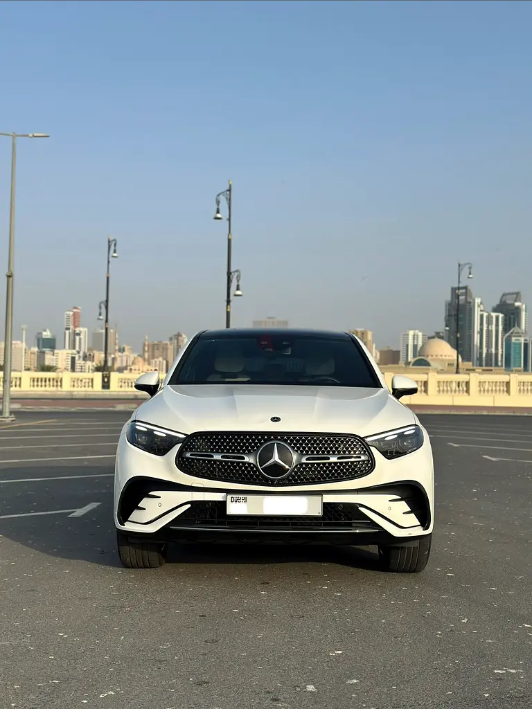 Mercedes GLC 300 AMG 4MATIC 2024  Korean Specs  Perfect condition | مرسيدس GLC 300 Coupe 4Matic - Image 4