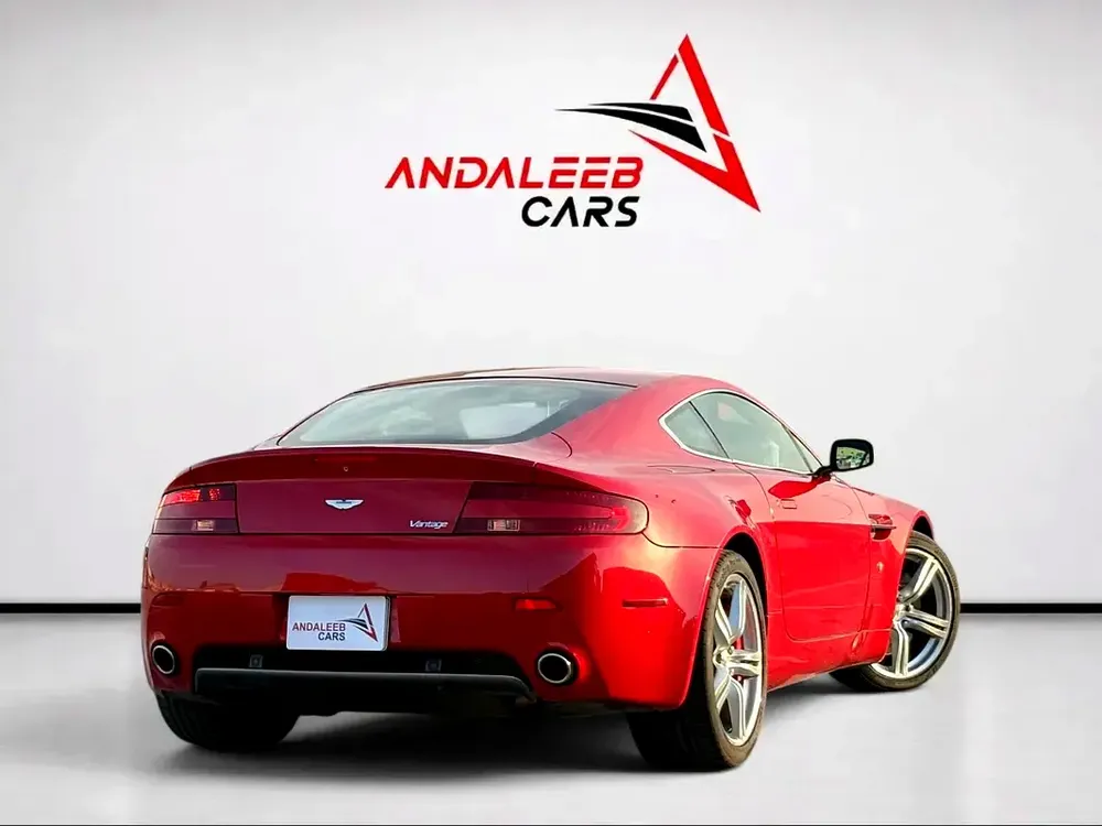 ASTON MARTIN VANTAGE | 4.7L V8 | 2009 | GCC SPECS - Image 5
