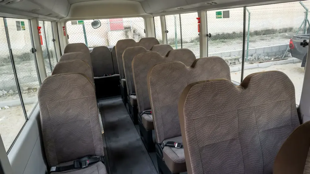 Toyota Coaster 4.0 MT 2025 GCC Specs - Brand New - Image 18