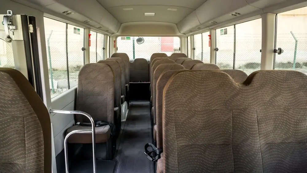 Toyota Coaster 4.0 MT 2025 GCC Specs - Brand New - Image 19