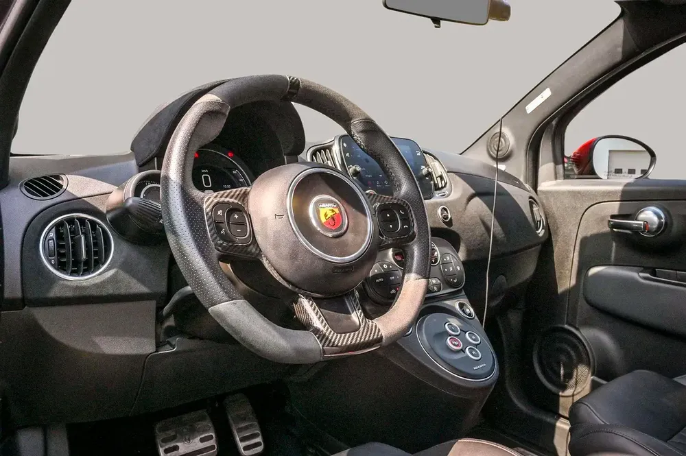 AED 988/month | 2023 Abarth 695  | GCC Specs | Ref#440266 - Image 22