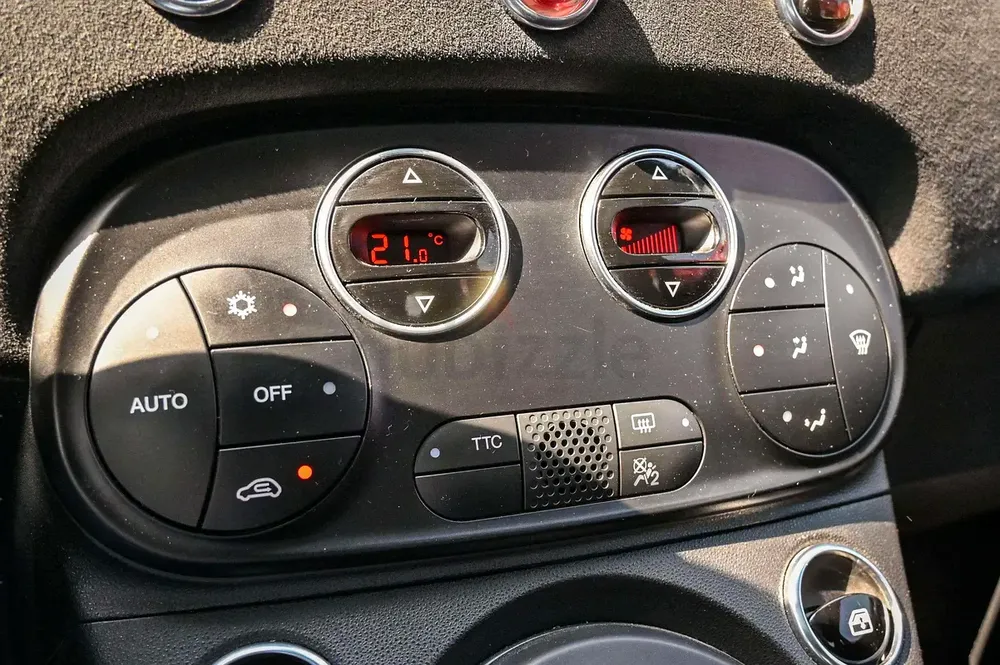 AED 988/month | 2023 Abarth 695  | GCC Specs | Ref#440266 - Image 29