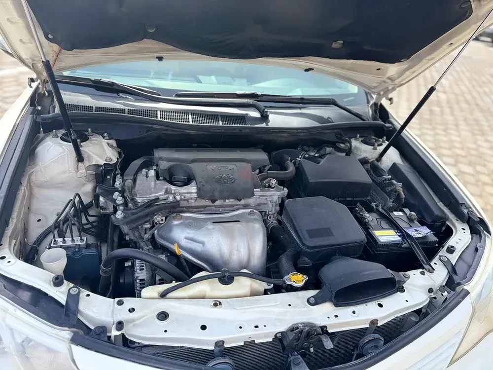 Toyota Camry S 2014 GCC Specs - Image 11