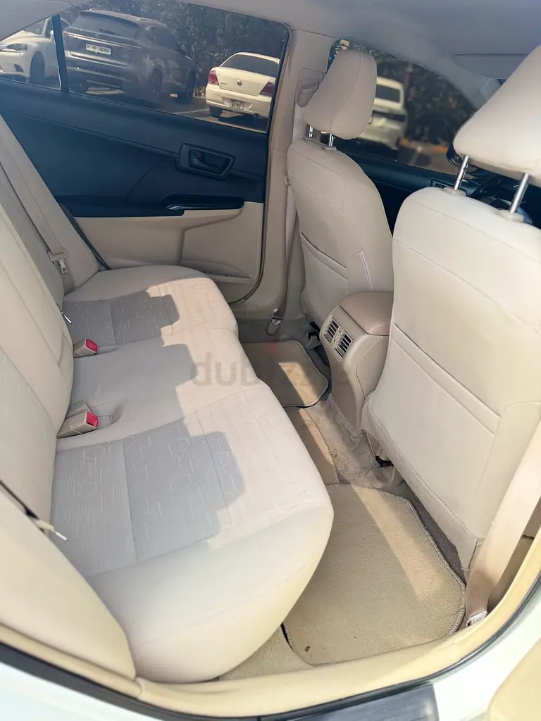 Toyota Camry S 2014 GCC Specs - Image 9