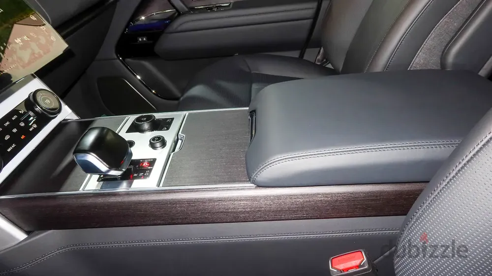 2023 NEW RANGE ROVER P530 SV  (UNDER WARRANTY AND CONTRACT SERVICE) - Image 7