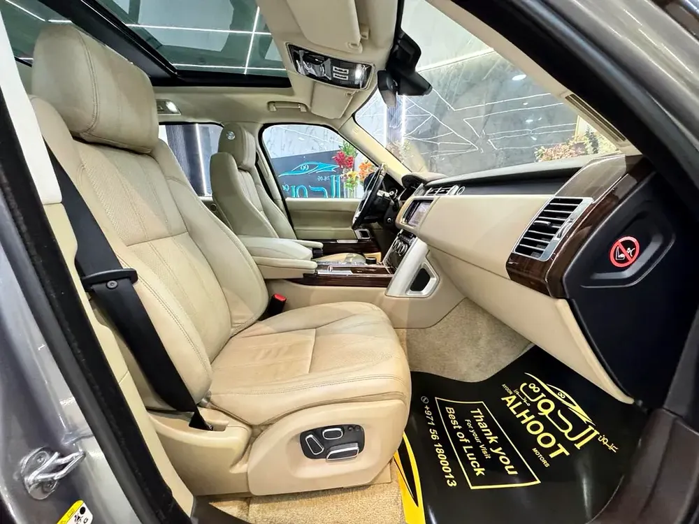 AMAZING 2020 FACELIFT RR VOGUE || SUPERCHARGED ||  GCC SPECS || TOP RANGE II PANORAMIC - Image 18
