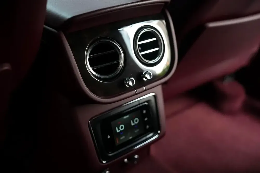 Bentley Bentayga 2019 - Image 8