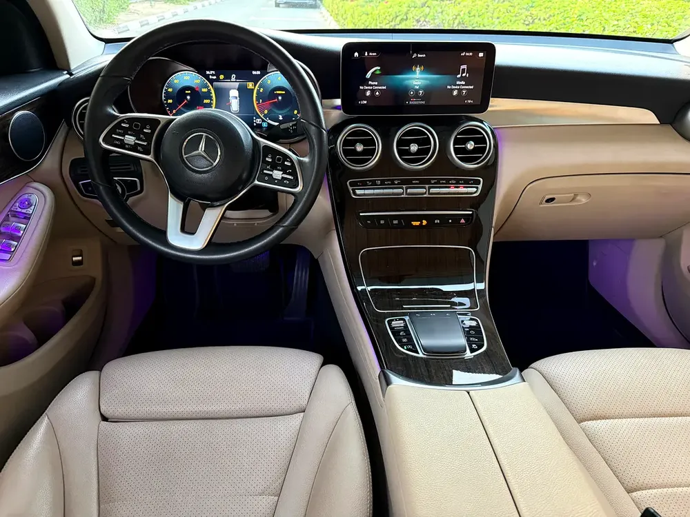 Mercedes-Benz GLC 300 4MATIC 2021, American Specs - Excellent Condition! - Image 15