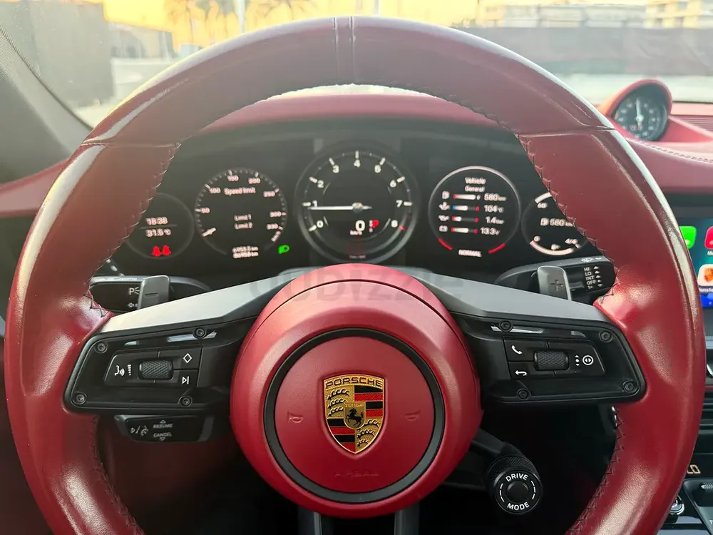 2023 Porsche 911 Carrera - GCC Specs - Like New! - Image 16