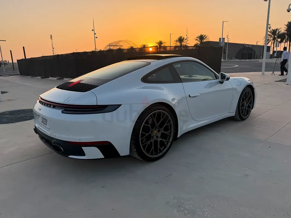 2023 Porsche 911 Carrera - GCC Specs - Like New! - Image 5