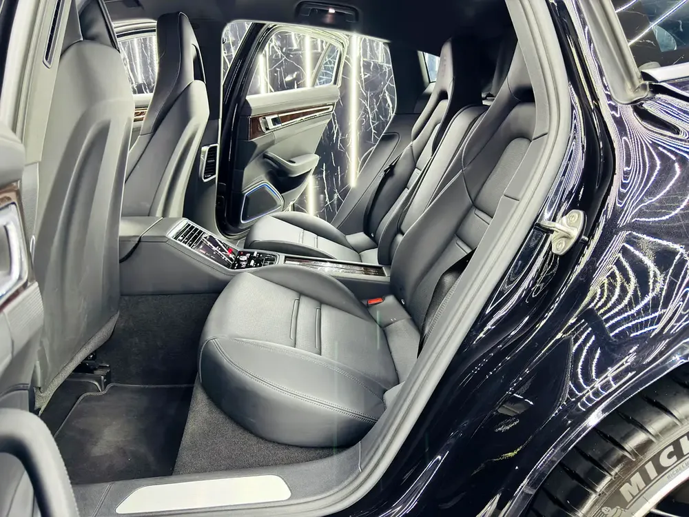 2022 Porsche Panamera, Warranty, Full Porsche Service History, Excellent Condition, GCC - Image 14