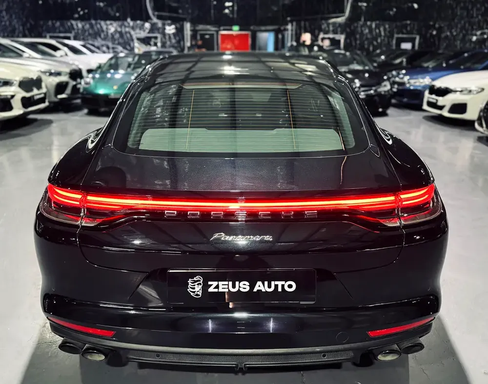 2022 Porsche Panamera, Warranty, Full Porsche Service History, Excellent Condition, GCC - Image 5