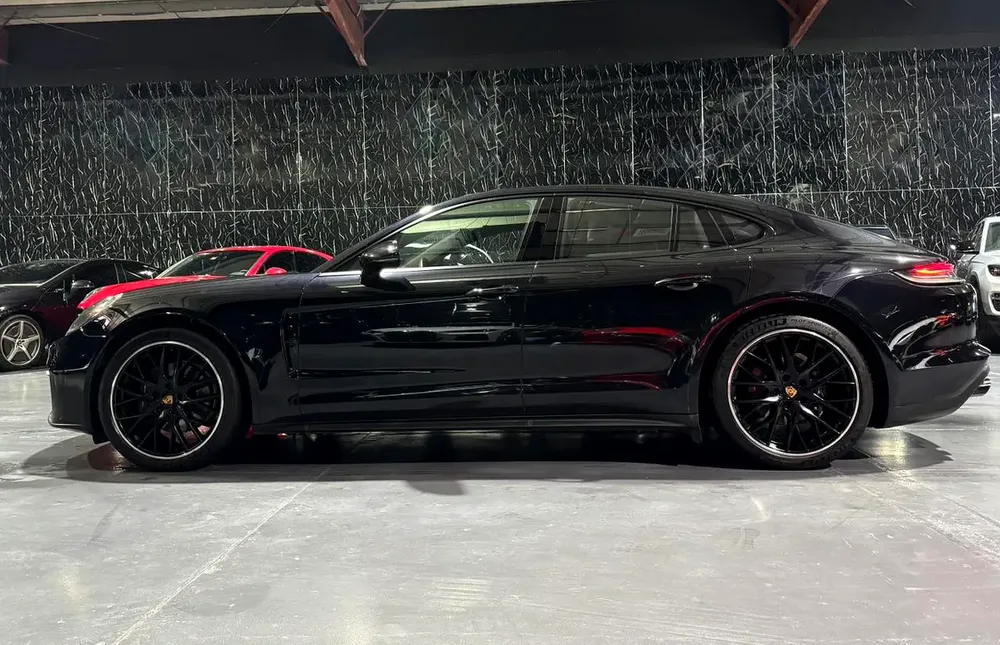 2022 Porsche Panamera, Warranty, Full Porsche Service History, Excellent Condition, GCC - Image 6