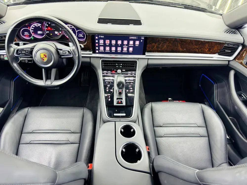 2022 Porsche Panamera, Warranty, Full Porsche Service History, Excellent Condition, GCC - Image 9