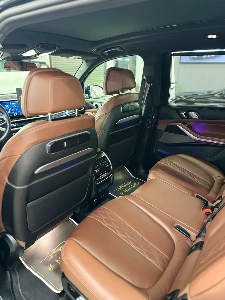 BMW X7 xDrive40i 2024 GCC Specs - Image 10