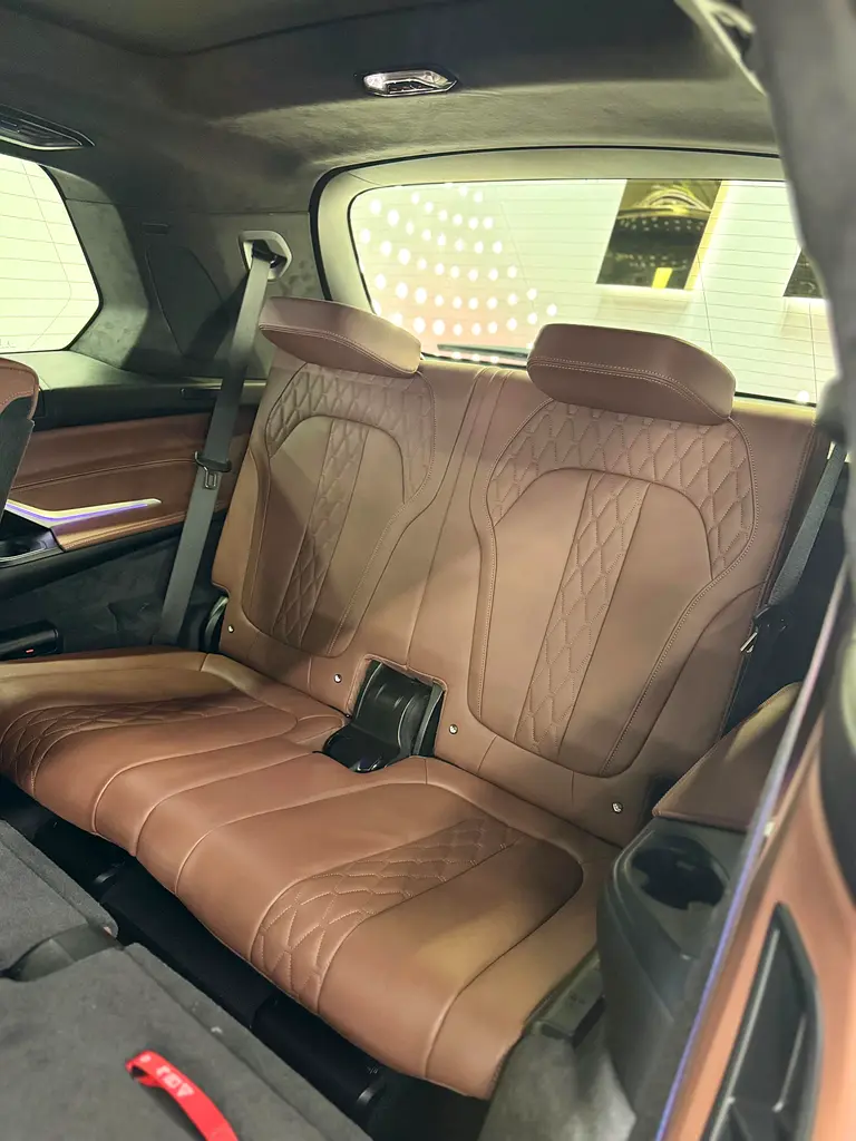 BMW X7 xDrive40i 2024 GCC Specs - Image 12
