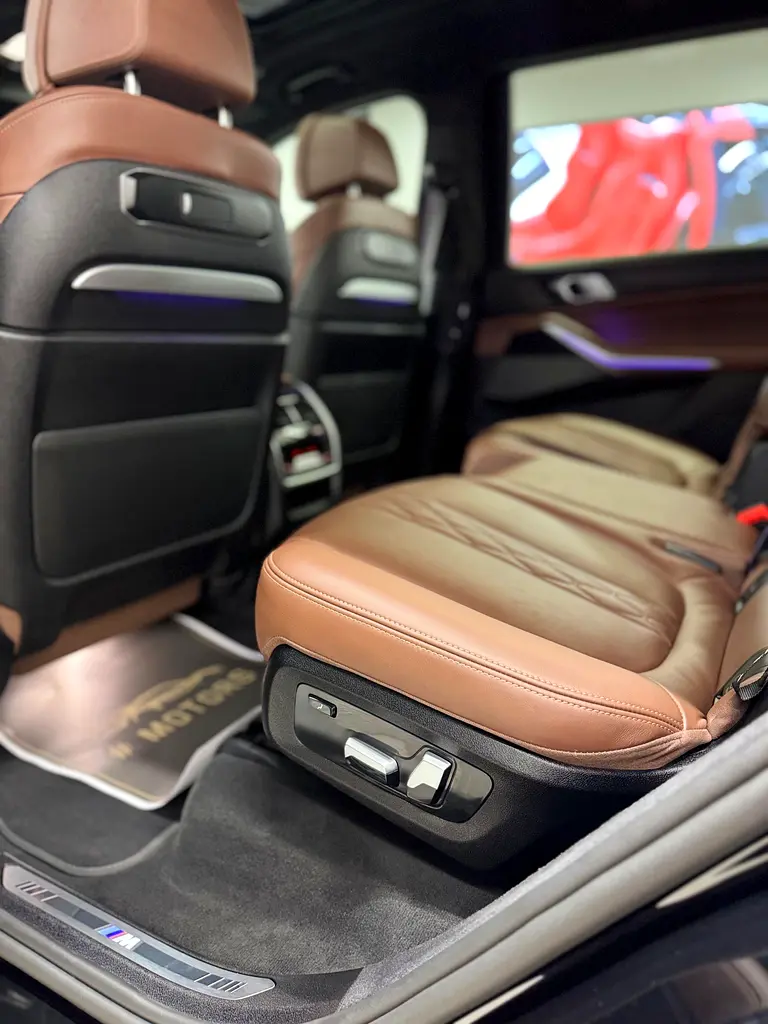 BMW X7 xDrive40i 2024 GCC Specs - Image 13
