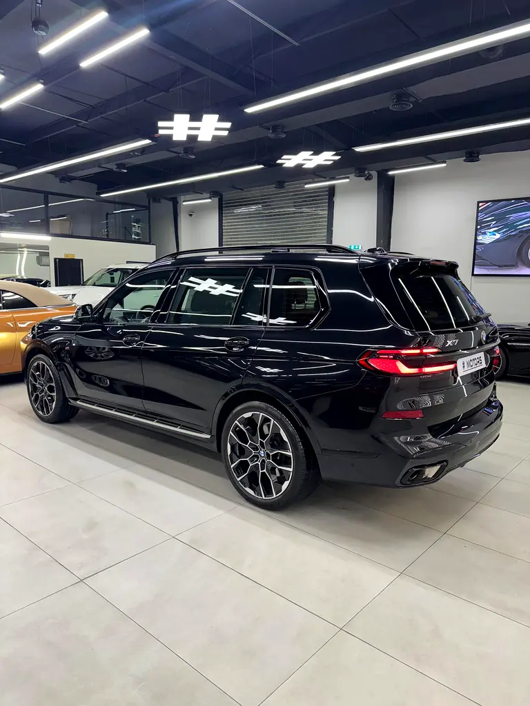 BMW X7 xDrive40i 2024 GCC Specs - Image 16