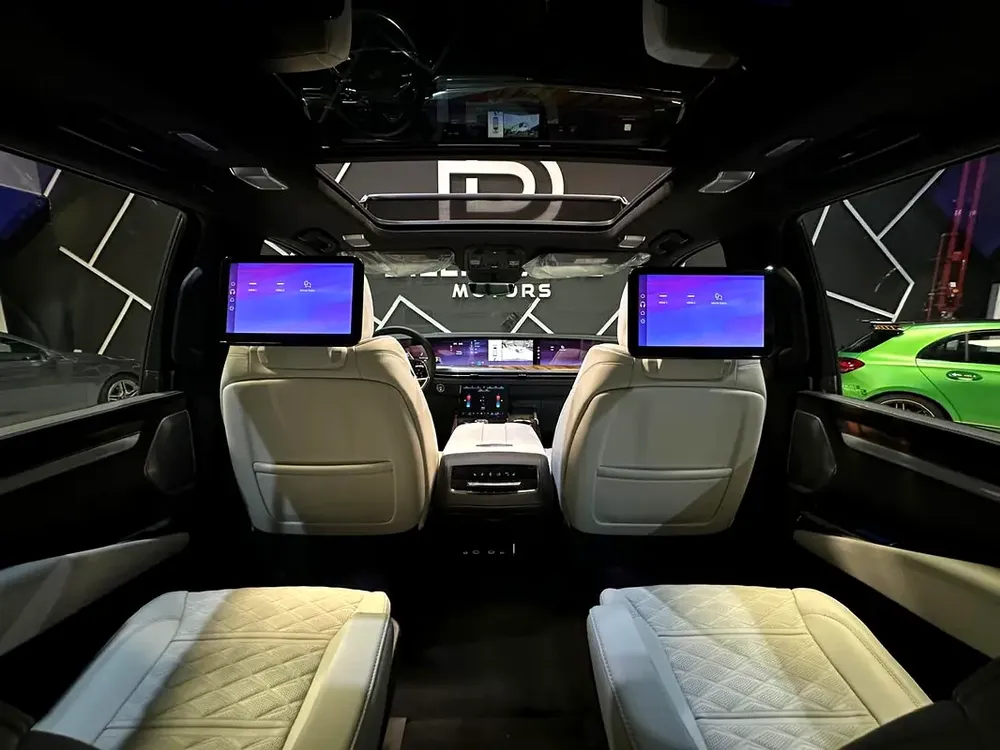 2025 Cadillac Escalade Sport Platinum GCC Specs - Image 14