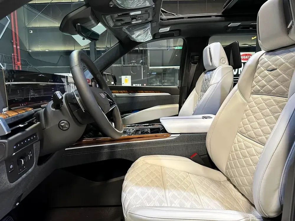 2025 Cadillac Escalade Sport Platinum GCC Specs - Image 16