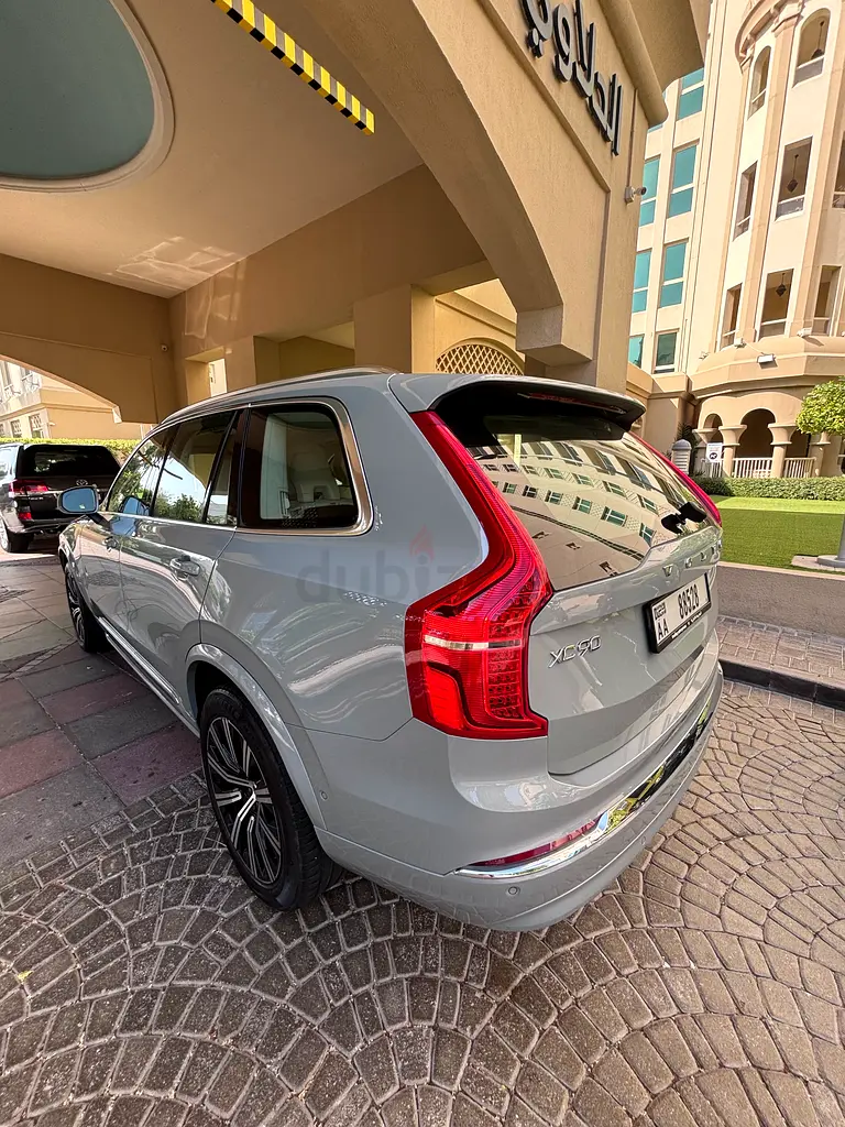 Volvo XC90 B6 Inscription 2024 GCC Specs - Image 20