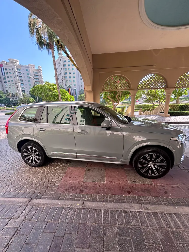 Volvo XC90 B6 Inscription 2024 GCC Specs - Image 5