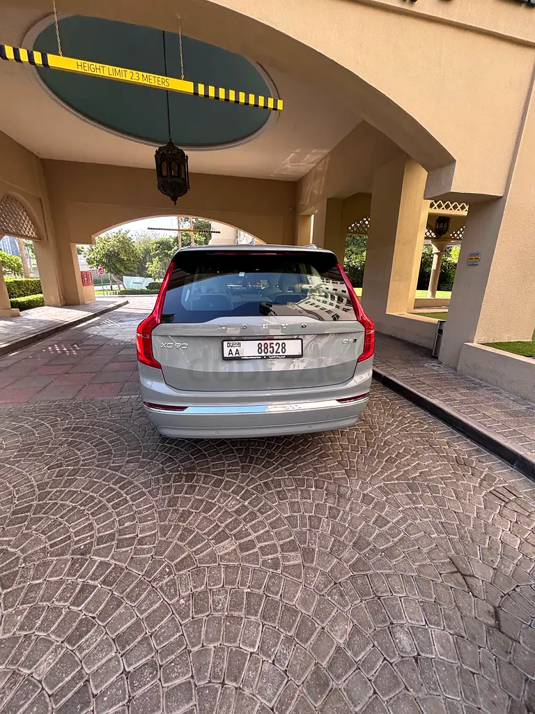 Volvo XC90 B6 Inscription 2024 GCC Specs - Image 7