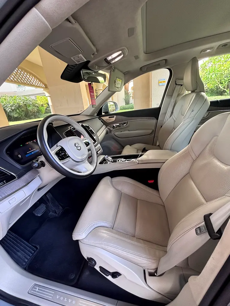 Volvo XC90 B6 Inscription 2024 GCC Specs - Image 8
