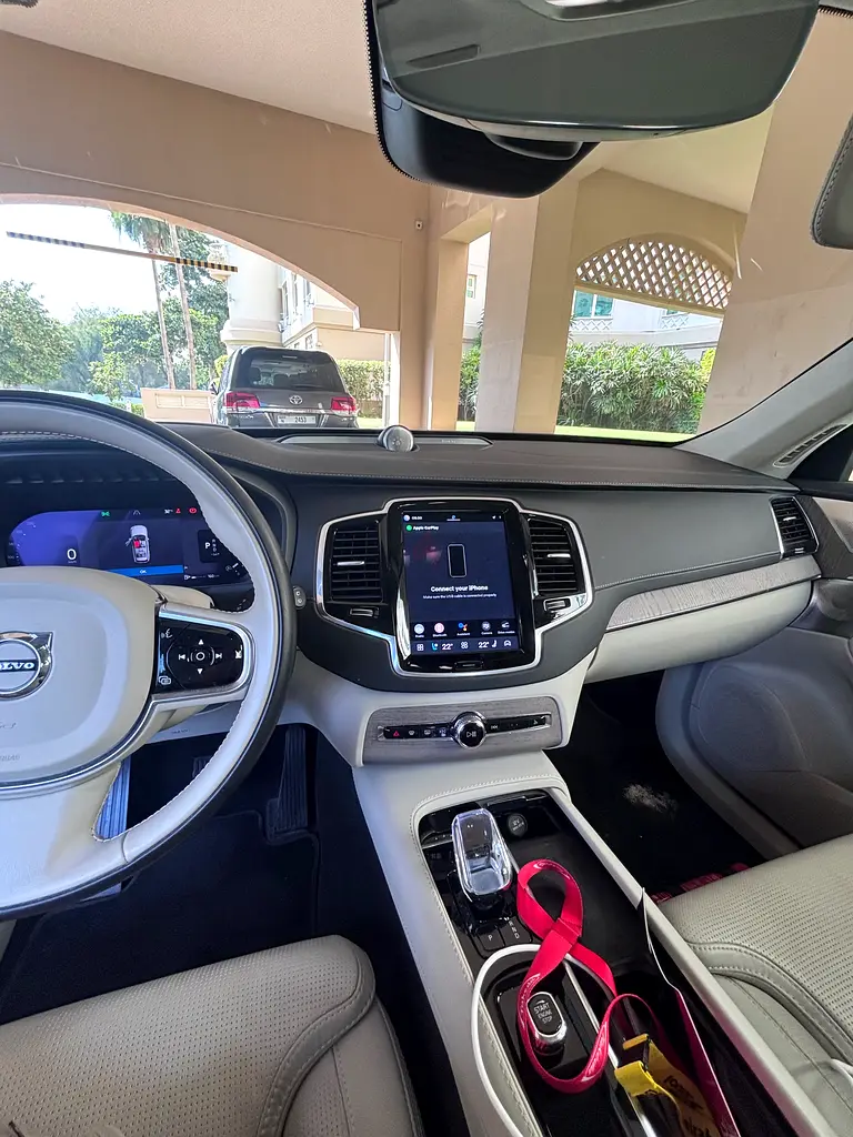 Volvo XC90 B6 Inscription 2024 GCC Specs - Image 9