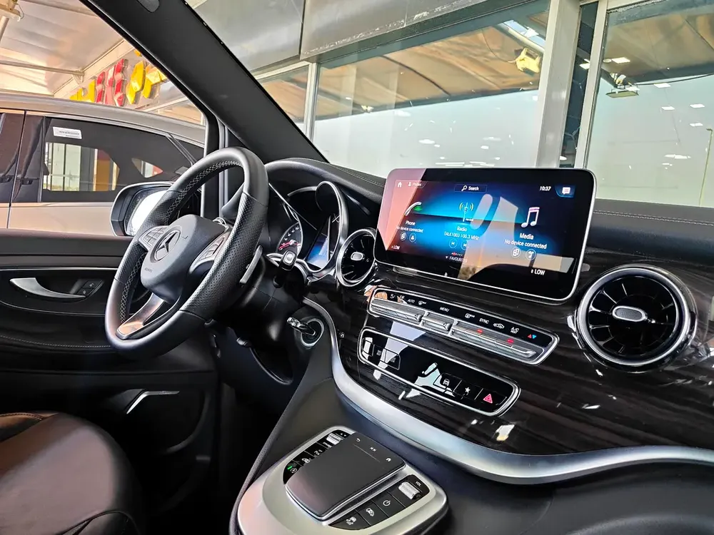 AED 3,650 P.M | 2024 Mercedes-Benz V220d 4MATIC | Under Warranty | GCC | - Image 10