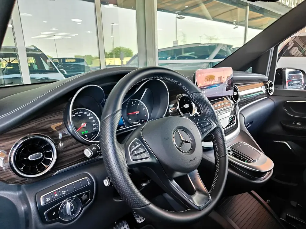 AED 3,650 P.M | 2024 Mercedes-Benz V220d 4MATIC | Under Warranty | GCC | - Image 12