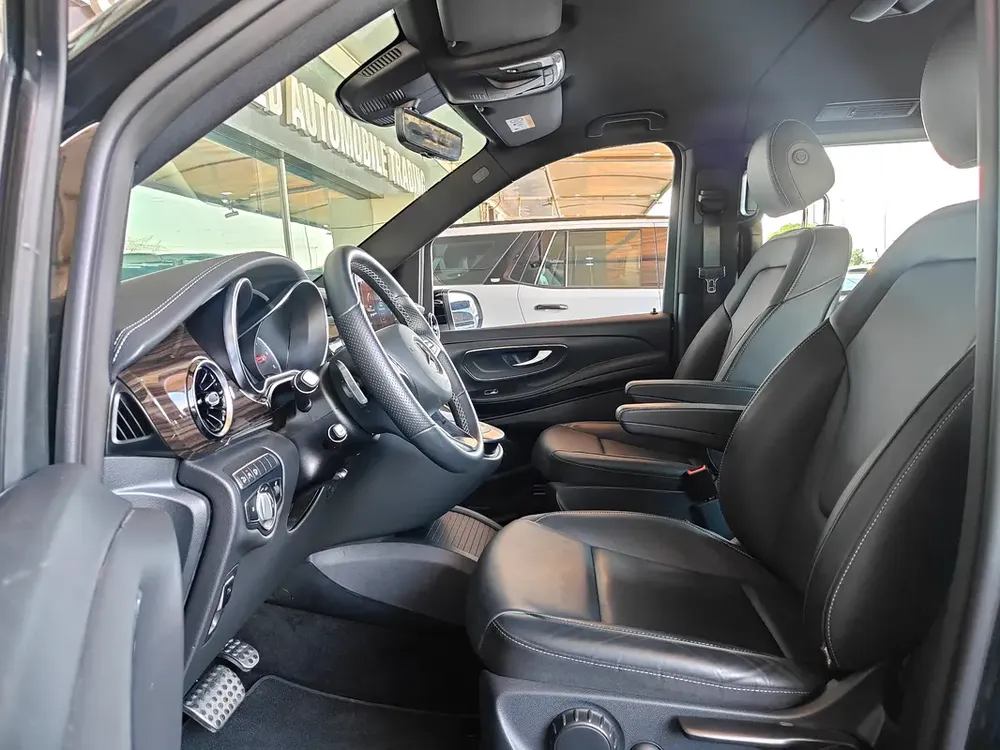 AED 3,650 P.M | 2024 Mercedes-Benz V220d 4MATIC | Under Warranty | GCC | - Image 13