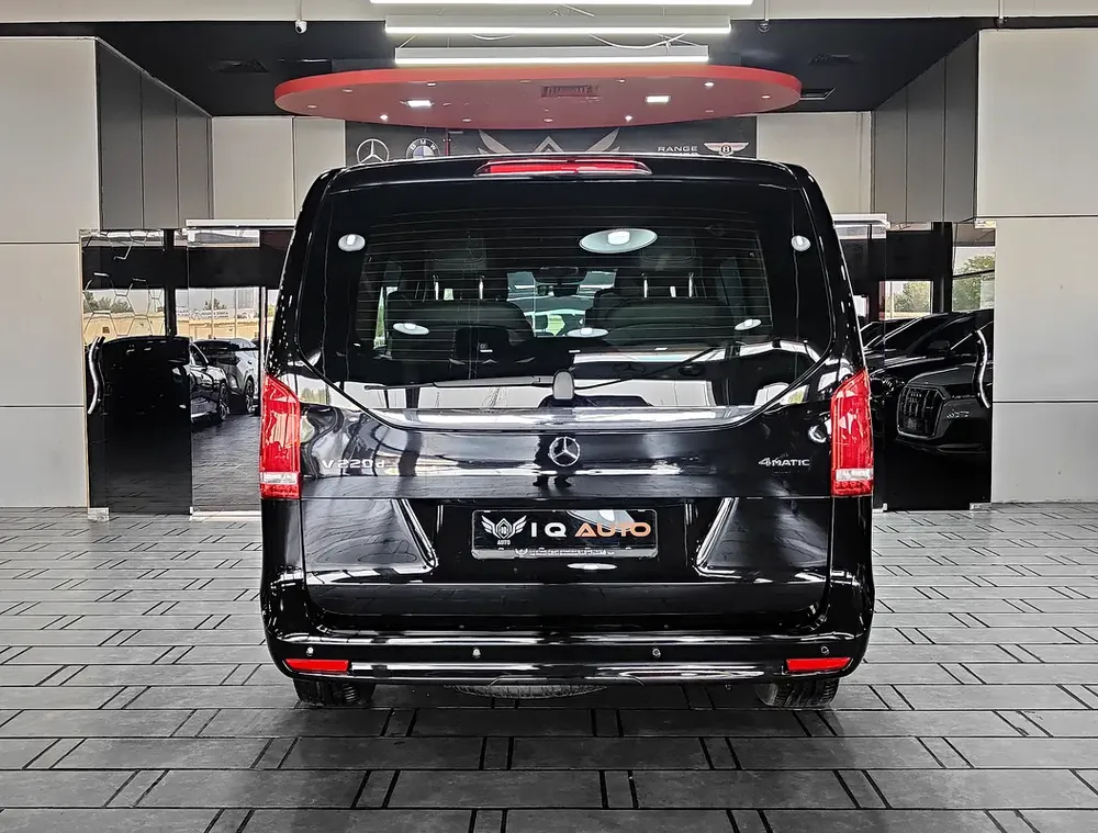AED 3,650 P.M | 2024 Mercedes-Benz V220d 4MATIC | Under Warranty | GCC | - Image 5
