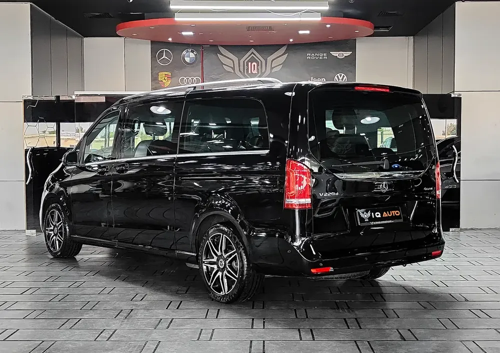 AED 3,650 P.M | 2024 Mercedes-Benz V220d 4MATIC | Under Warranty | GCC | - Image 6