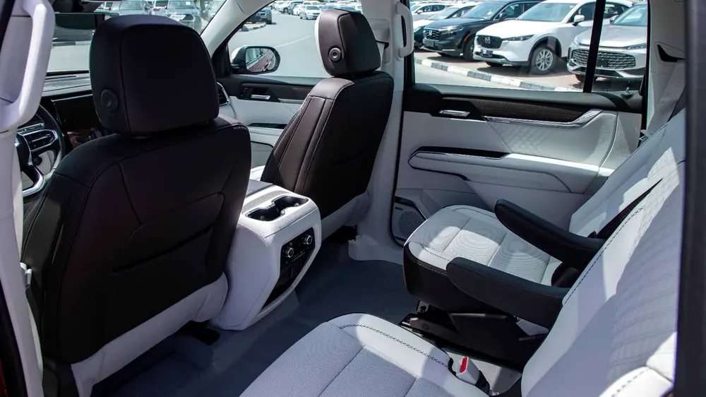 GMC ACADIA DENALI 2.5L SUV AWD | 2024 | GCC Specs - Image 16