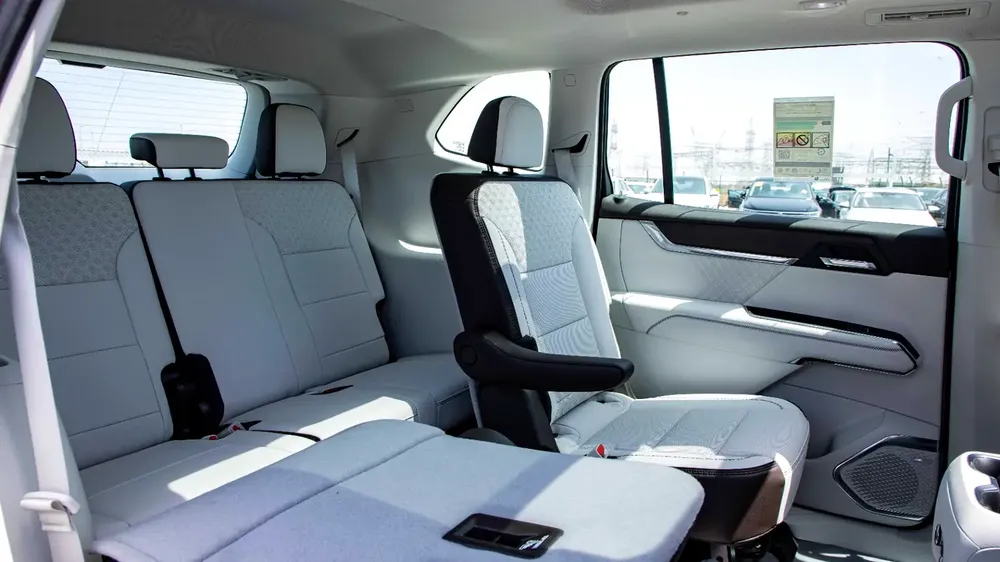 GMC ACADIA DENALI 2.5L SUV AWD | 2024 | GCC Specs - Image 17