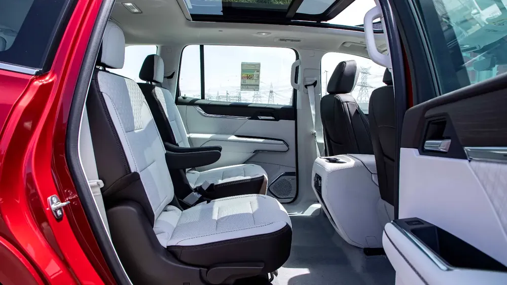 GMC ACADIA DENALI 2.5L SUV AWD | 2024 | GCC Specs - Image 18