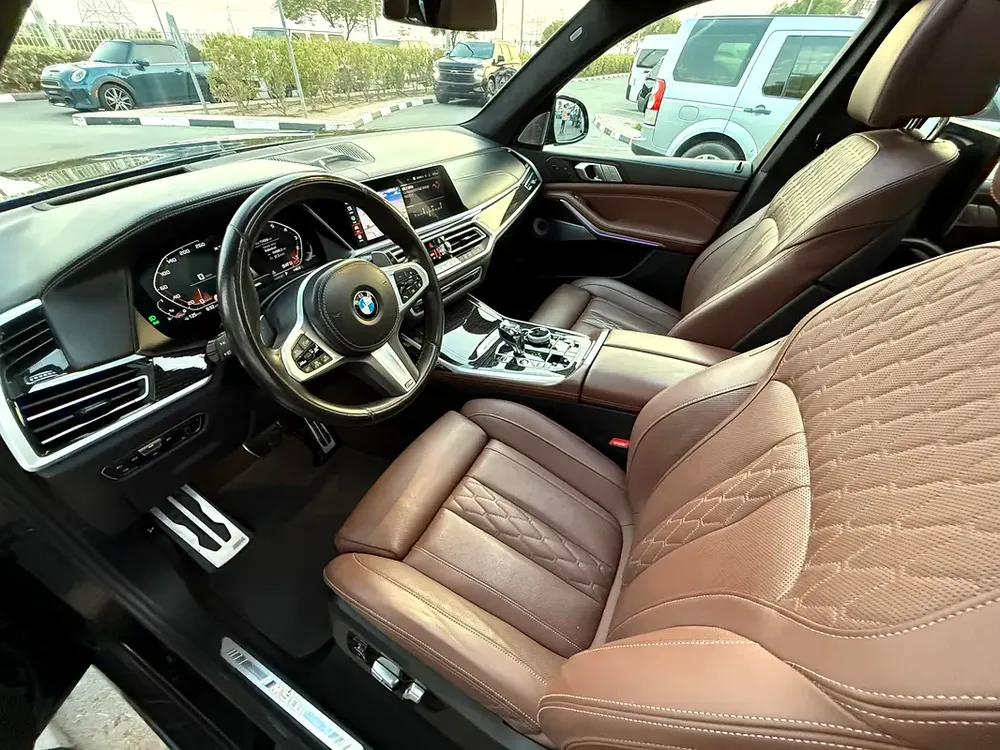 BMW X7 M50i V8 2022 GCC UNDER WARRANTY AND CONTRACT SERVICE FULL OPTION - Image 11