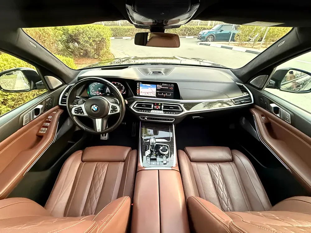 BMW X7 M50i V8 2022 GCC UNDER WARRANTY AND CONTRACT SERVICE FULL OPTION - Image 12