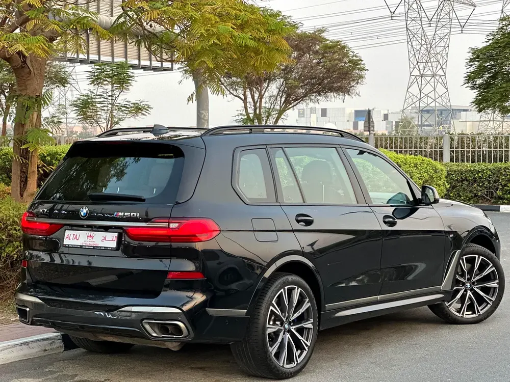 BMW X7 M50i V8 2022 GCC UNDER WARRANTY AND CONTRACT SERVICE FULL OPTION - Image 5