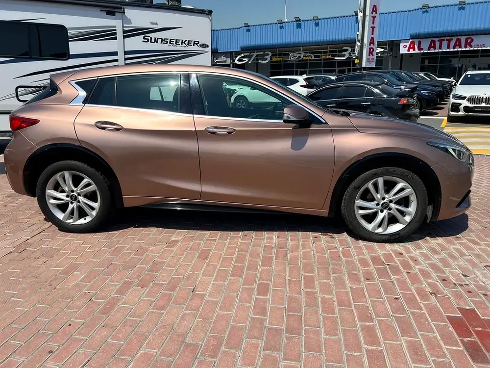INFINITI QX30 2018 GCC IN BEST CONDITION 41,000 - Image 13